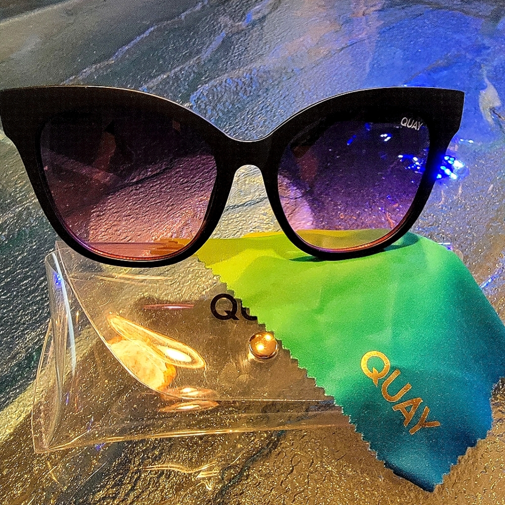 Quay- Its My Way sunglasses! Used but excellent condition
